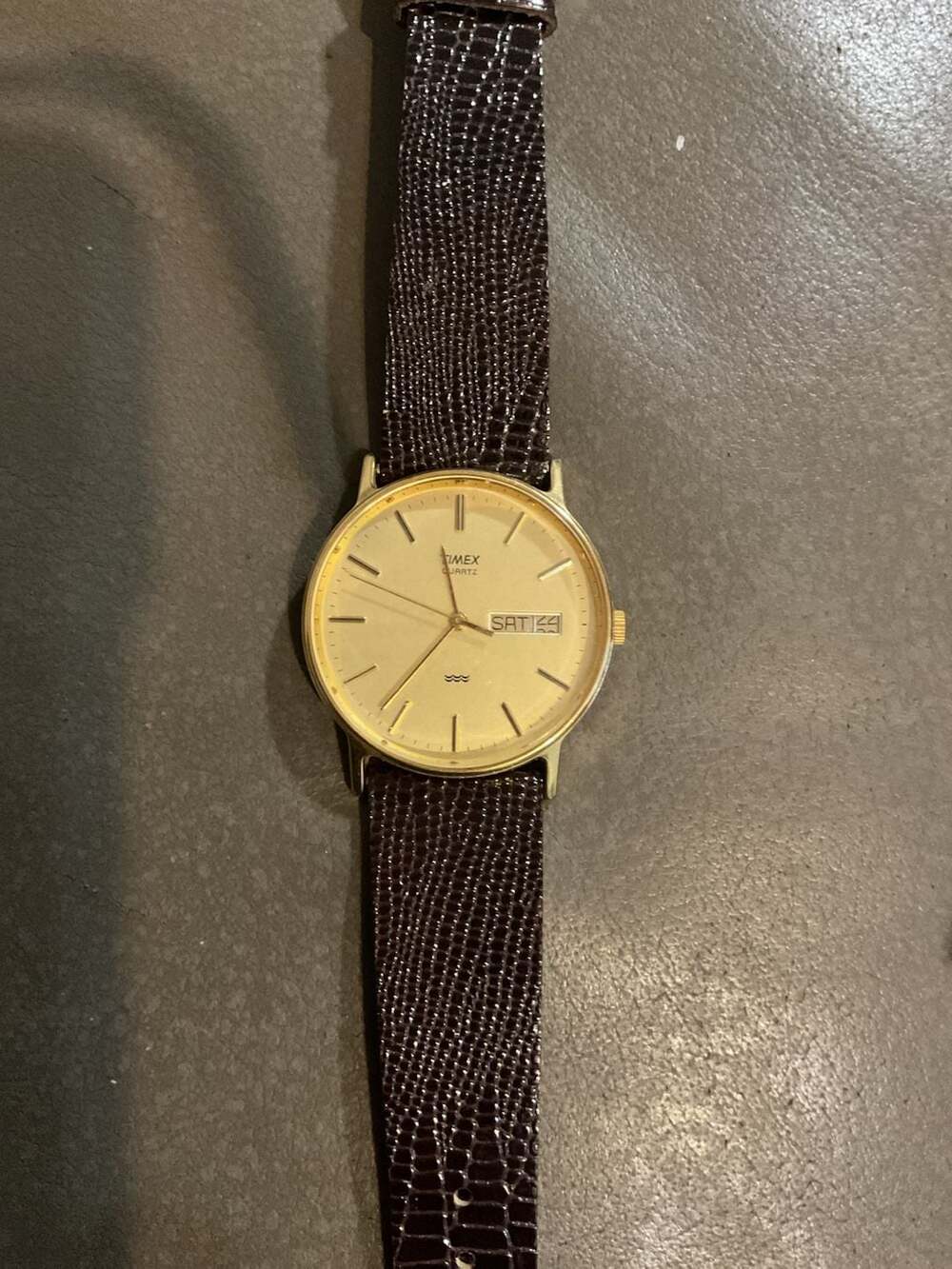 Timex Quartz Men's Gold Tone Day Date Analog Watch with Brown Leather Strap